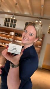 Vijf zomer must haves van de huidspecialistes van PUUR Huidinstituut in Oosterhout en Breda - Prinsenbeek. Huidspecialist Marijn