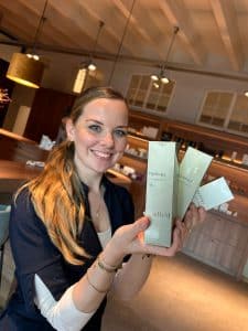 Vijf zomer must haves van de huidspecialistes van PUUR Huidinstituut in Oosterhout en Breda - Prinsenbeek. Huidtherapeut Tanja